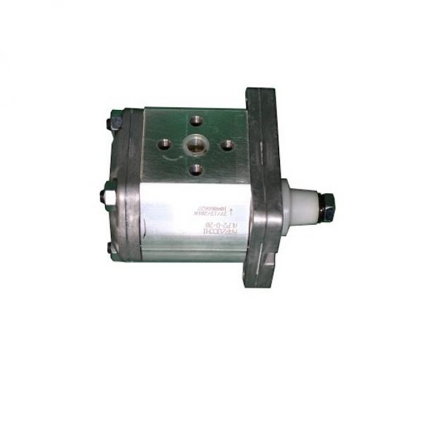 CASE International sistema idraulico-Gomito-Pompa per il controllo della valvola P/N 218-5235 #1 image